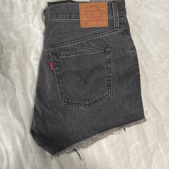 Levi’s 501 Wedgie fit shorts - Picture 8 of 9